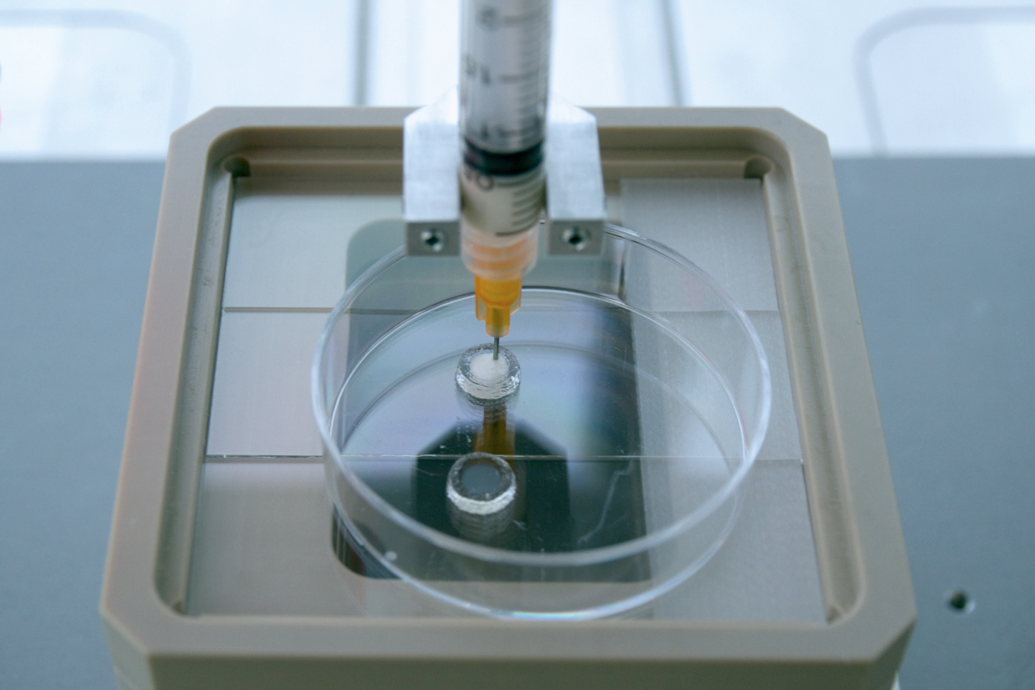 3D printing of various bioinks.
