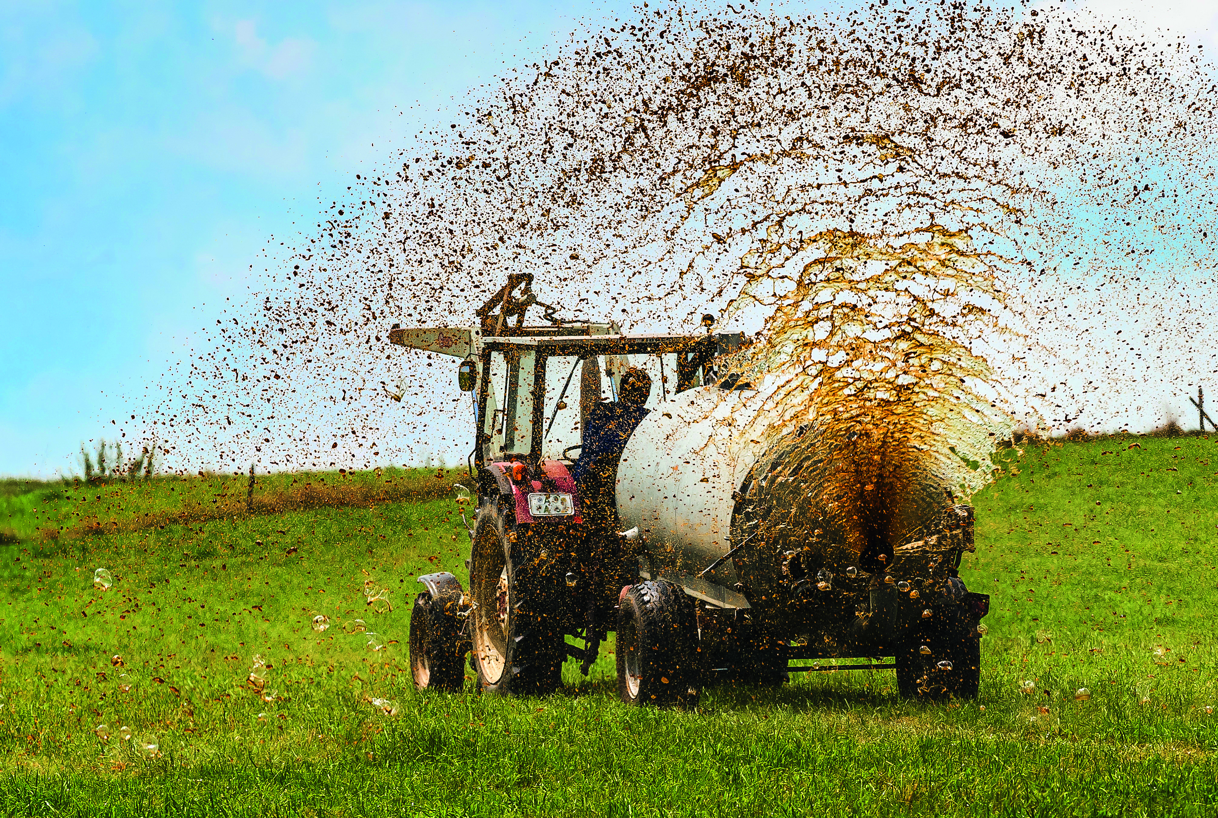 Tractor with manure.